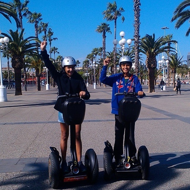  Juntos em um segway 